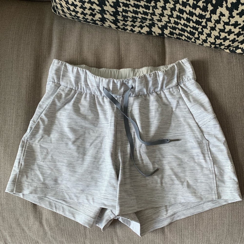 Lululemon “On The Fly” shorts
